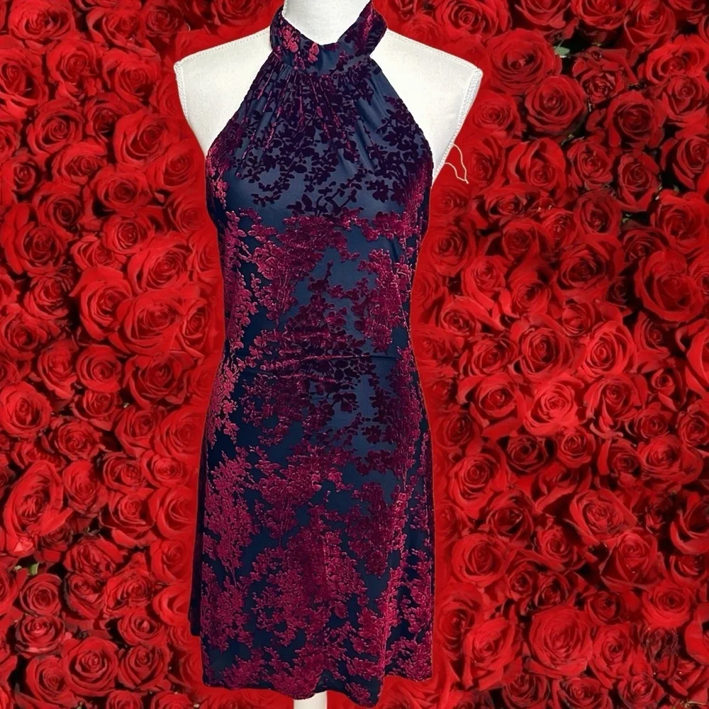 Dress the Population ‘Miranda’ Halterneck Mini Dress in “Burgundy/Black Cherry” - Picture 16 of 16